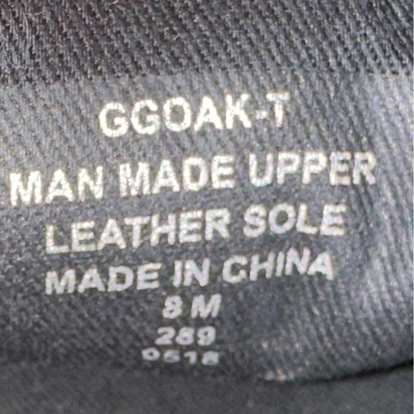 Black Guess Sneakers - Picture 4 of 5